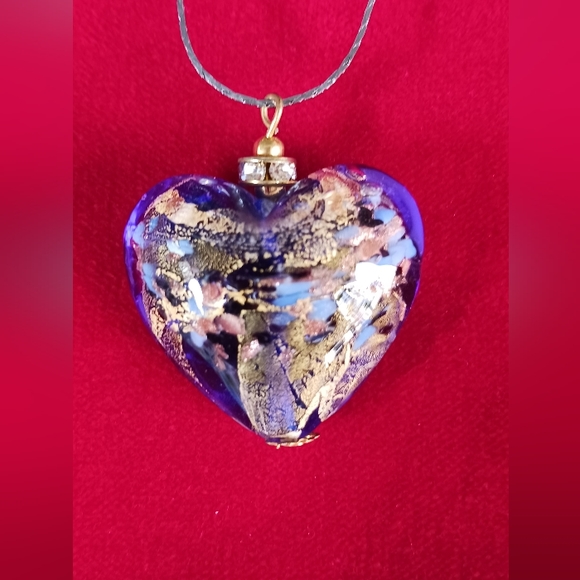 Vintage glass heart necklace - Picture 2 of 6
